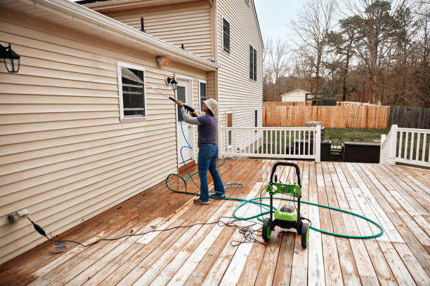 Best Deck Pressure Washing  in Stuart, IA